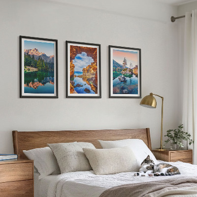 Tavelpaket med ramar Bergsjöar klippreflektioner