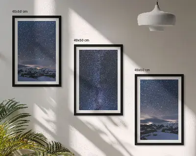 Tavelset för vägg ovanför soffa motiv med natthimmel, berg och stjärnor