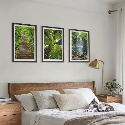 Set om 3 tavlor motiv med skog och vattenfall