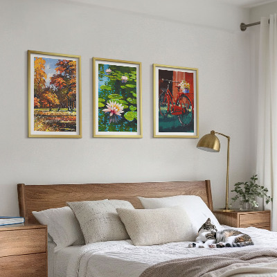 Tavelset ovanför soffa Höstfärger liljeterrass