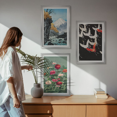 Tavelset ovanför soffa Berg vattenfall fåglar blommor