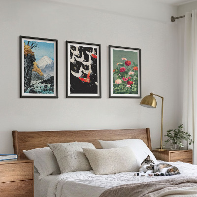 Tavelset ovanför soffa Berg vattenfall fåglar blommor