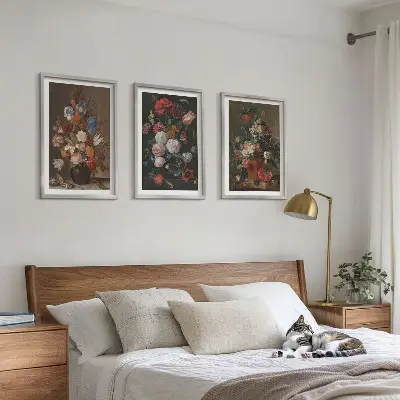 Blommor i vaser tavelset med ramar
