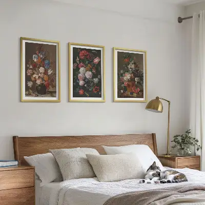 Blommor i vaser tavelset med ramar
