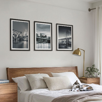 Tavelset ovanför soffa Broar, stadsarkitektur, grå