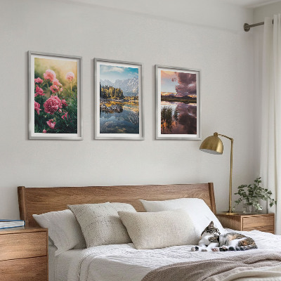 Tavelset ovanför soffa Blommor trädgård berg vatten