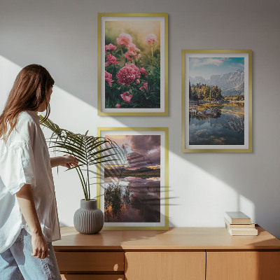 Tavelset ovanför soffa Blommor trädgård berg vatten