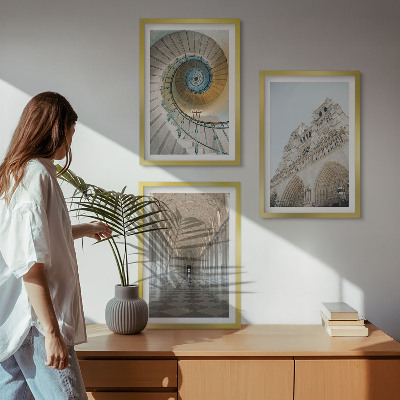 Set om 3 tavlor Spiraltrappa på katedralens fasad