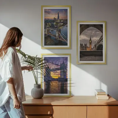 Tavelset med ramar Stadens broar och klocktorn