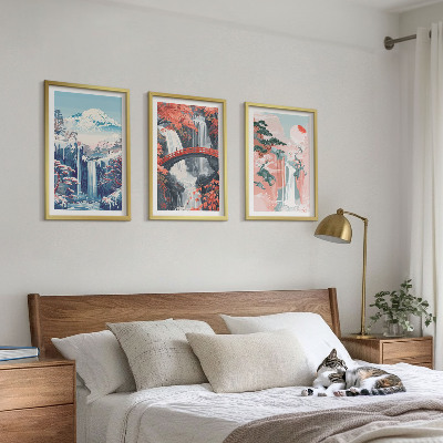 Tavelpaket med ramar Vattenfall berg bro träd