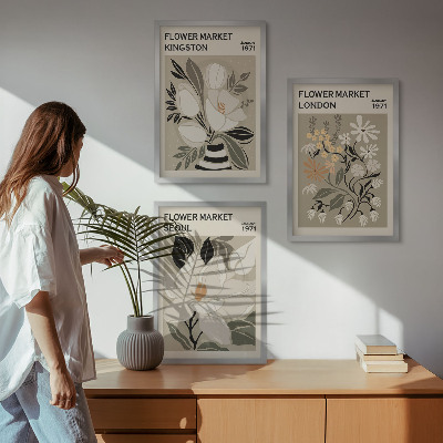Tavelset ovanför soffa Retroblommor från städer runt om i världen