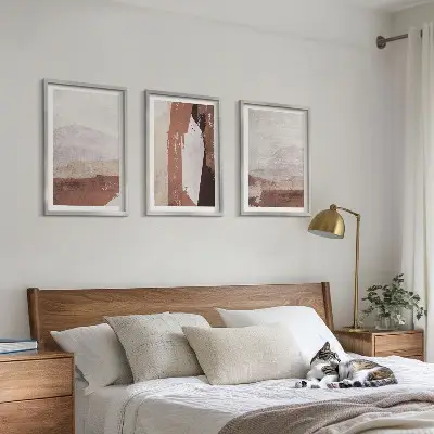 Tavelpaket med ramar med bruna och beige abstrakta mönster