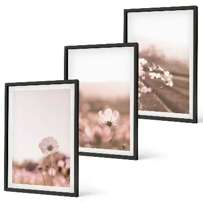 Sommarlandskap med ängsblommor tavelset med ramar