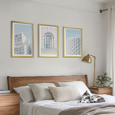Tavelset ovanför soffa Modern arkitekturgeometri