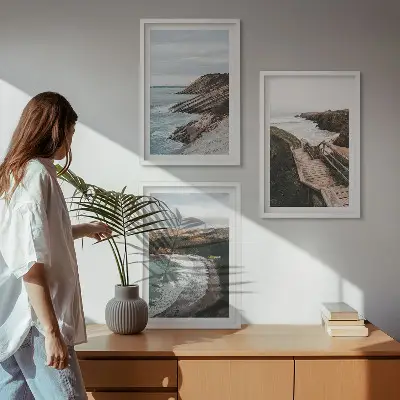 Klipputsikt och strandlandskap set med 3 tavlor