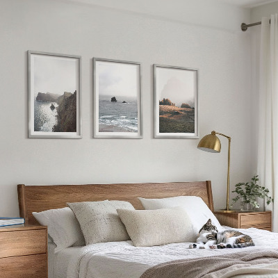 Tavelset ovanför soffa Landskap av berg och hav