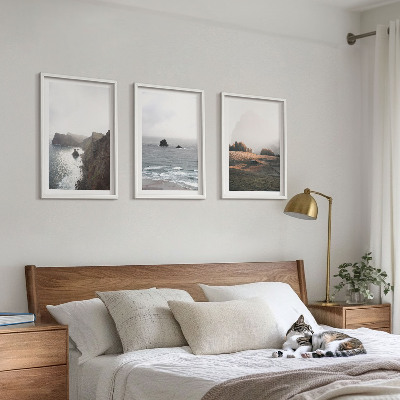 Tavelset ovanför soffa Landskap av berg och hav