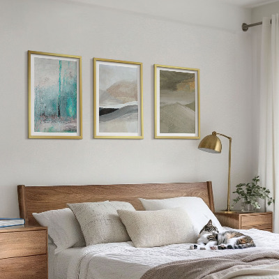 Tavelset ovanför soffa Målade abstrakta dekorationer