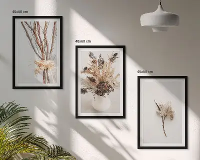 Tavelvägg med blommor och grenar minimalistiska motiv med ramar