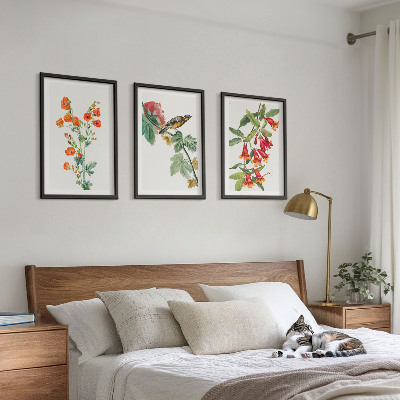 Tavelpaket med ramar Målade blommor och en fågel