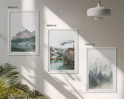 Tavelset med tre motiv berg, sjö, stuga och dimma