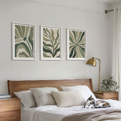 Tavelset ovanför soffa Gröna och beige växtmönster