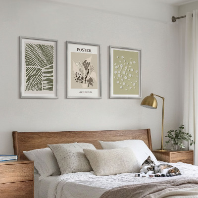 Tavelset ovanför soffa Dämpade växtmotiv