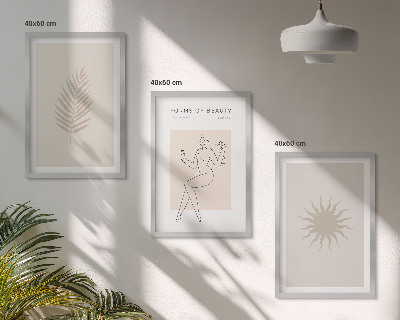 Tavelset ovanför soffa En samling minimalistiska former