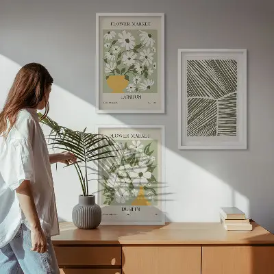 Tavelpaket med ramar med blommönster från London och Dublin