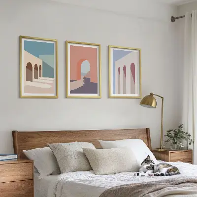 Tavelset för väggen ovanför soffan arkitektonisk grafik i pastellfärger