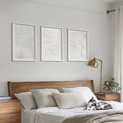 Set om 3 tavlor Vita fläckar minimalistisk bakgrund