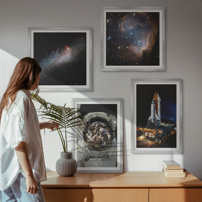 Tavelvägg med 4 tavlor Astronauter landar på månen