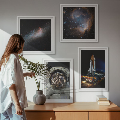Tavelvägg med 4 tavlor Astronauter landar på månen