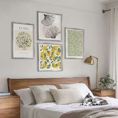 Tavelvägg ovanför soffa Citronörter och blad