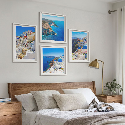 Tavelvägg ovanför soffa Arkitektoniskt landskap Oia Santorini Grekland