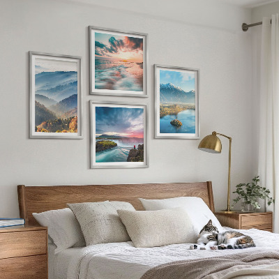 Tavelvägg ovanför soffa Bergslandskap vattenfall