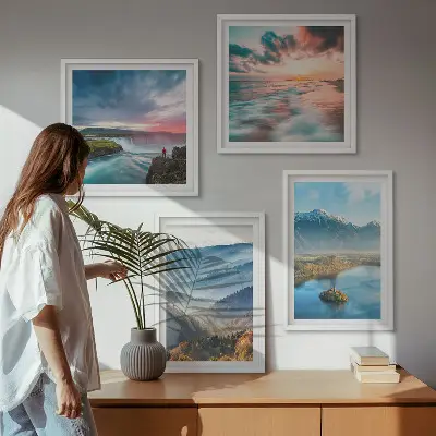 Bergslandskap med vattenfall tavelvägg ovanför soffan