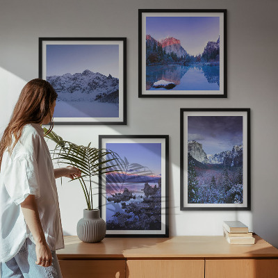 Tavelvägg ovanför soffa Bergslandskap, solnedgång, vatten
