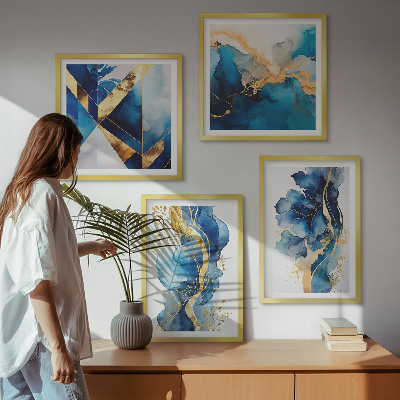 Tavelvägg ovanför soffa Blå abstrakta mönster