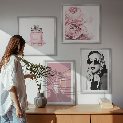 Set om 4 tavlor Snygga rosa accessoarer