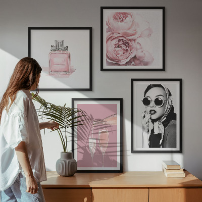 Set om 4 tavlor Snygga rosa accessoarer