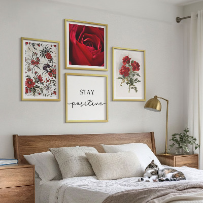 Tavelvägg med 4 tavlor Röda rosor blommor inskription
