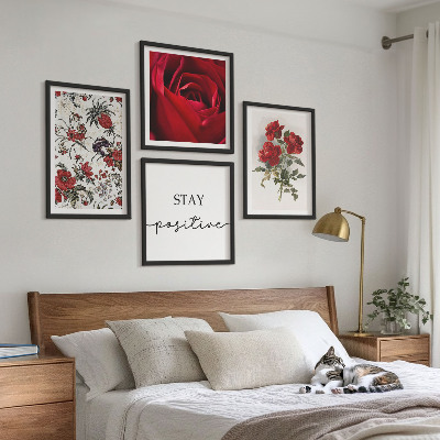 Tavelvägg med 4 tavlor Röda rosor blommor inskription