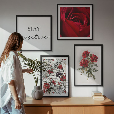 Tavelvägg med 4 tavlor Röda rosor blommor inskription