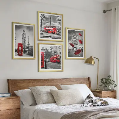 Poster med ginkgoblad ljus bakgrund för tavelvägg ovanför soffan