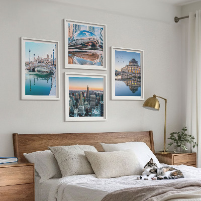 Tavelvägg med 4 tavlor Arkitektur av städer vid vatten