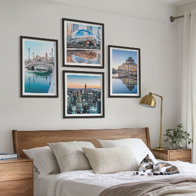 Tavelvägg med 4 tavlor Arkitektur av städer vid vatten