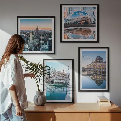Tavelvägg med 4 tavlor Arkitektur av städer vid vatten
