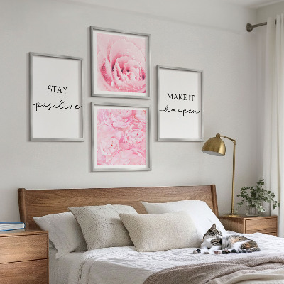 Set om 4 tavlor Minimalistiska rosa blommor