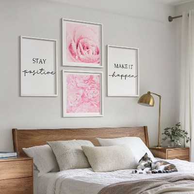 Set om 4 tavlor Minimalistiska rosa blommor